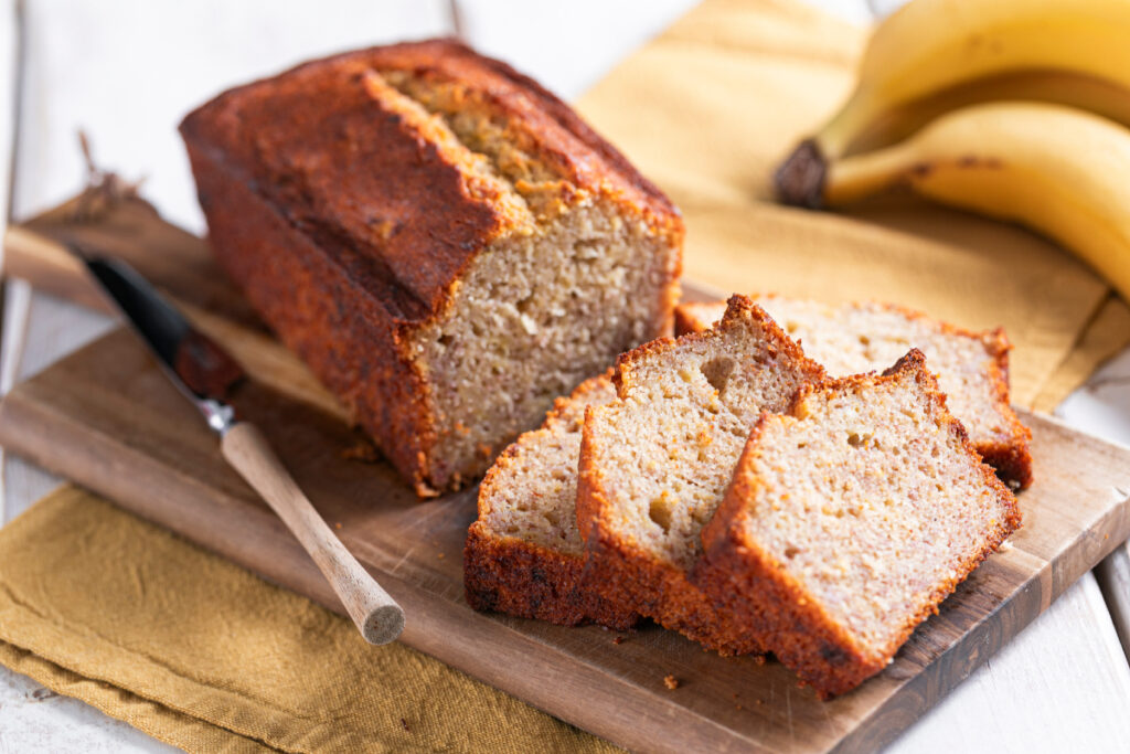 banana bread 1200x800; ti giraumon atelier intérieur; mascotte, tigiraumon; Ti Giraumon; cuisine; enfants; petit chef